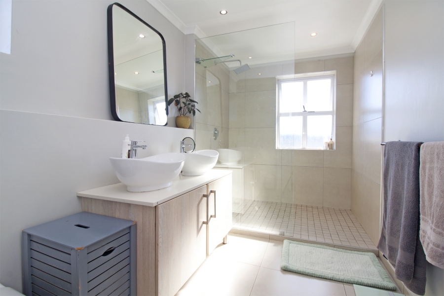 3 Bedroom Property for Sale in Bluewater Estate Western Cape